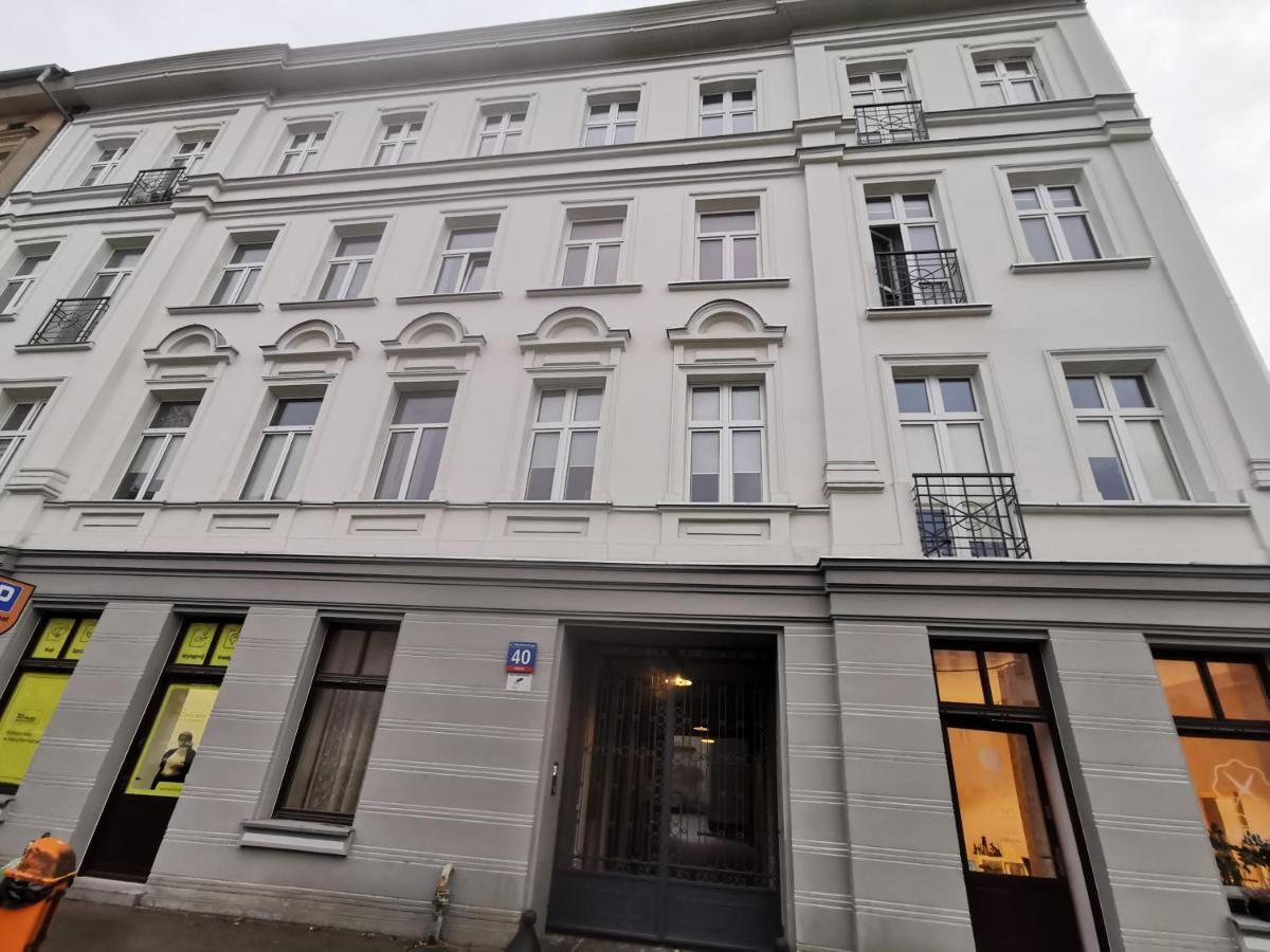 Charming Apartment In The City Centre, Lodz Exterior foto